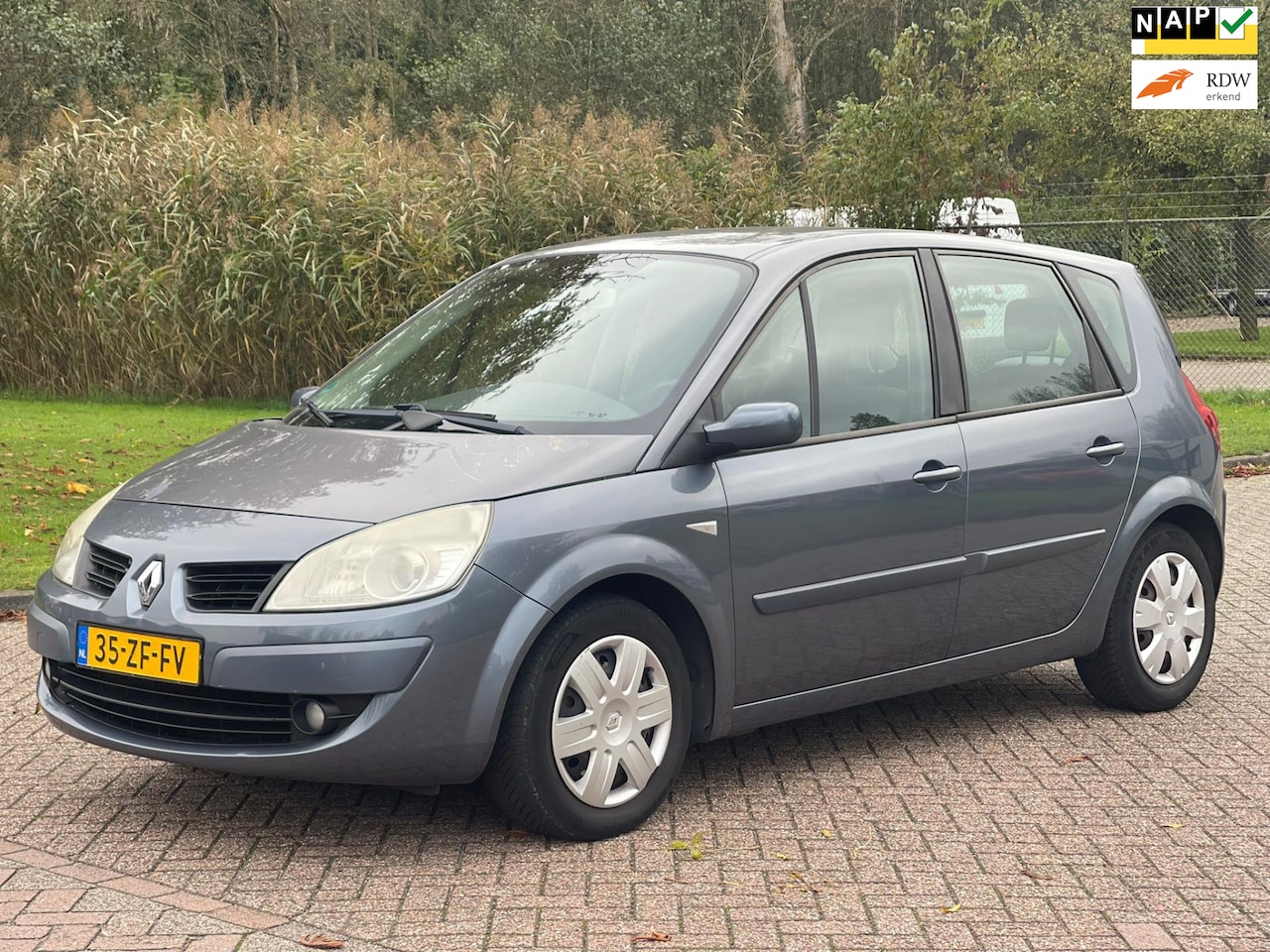 Renault Scénic - 2.0-16V Business Line/APK TOT 26-10-2025 - AutoWereld.nl