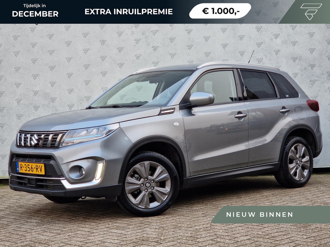 Suzuki Vitara - 1.4 Boosterjet Select Smart Hybrid | Camera | Clima | Stoelverwarming | Android Auto/ Appl - AutoWereld.nl