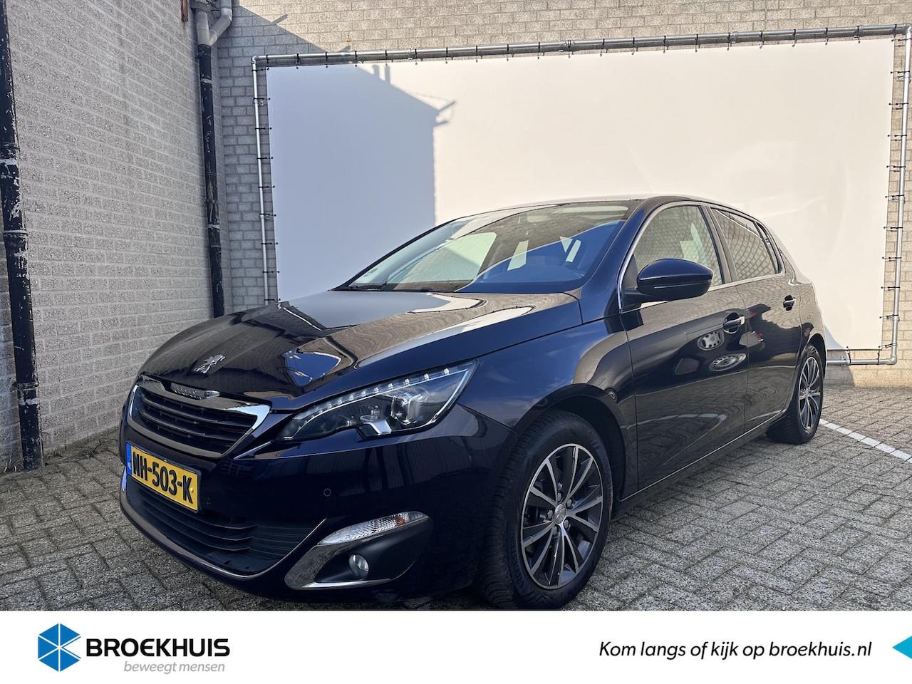 Peugeot 308 - 1.2 PureTech Allure | Navigatie | Camera | KeyLess Entry | Climate Control - AutoWereld.nl