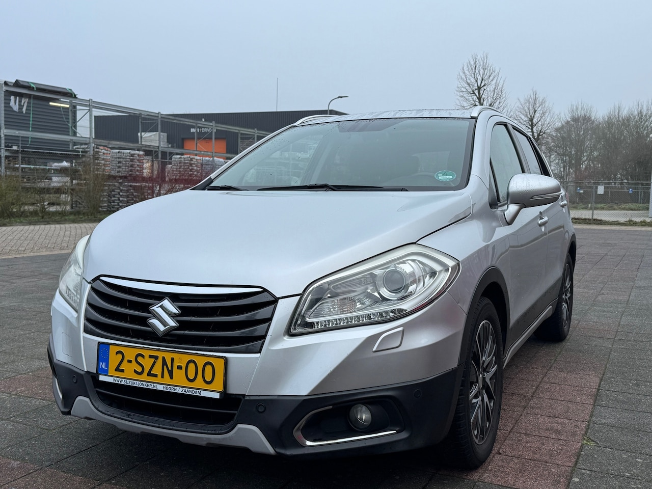 Suzuki SX4 S-Cross - 1.6 High Executive AUT PANO NAVI CAMERA XENON - AutoWereld.nl