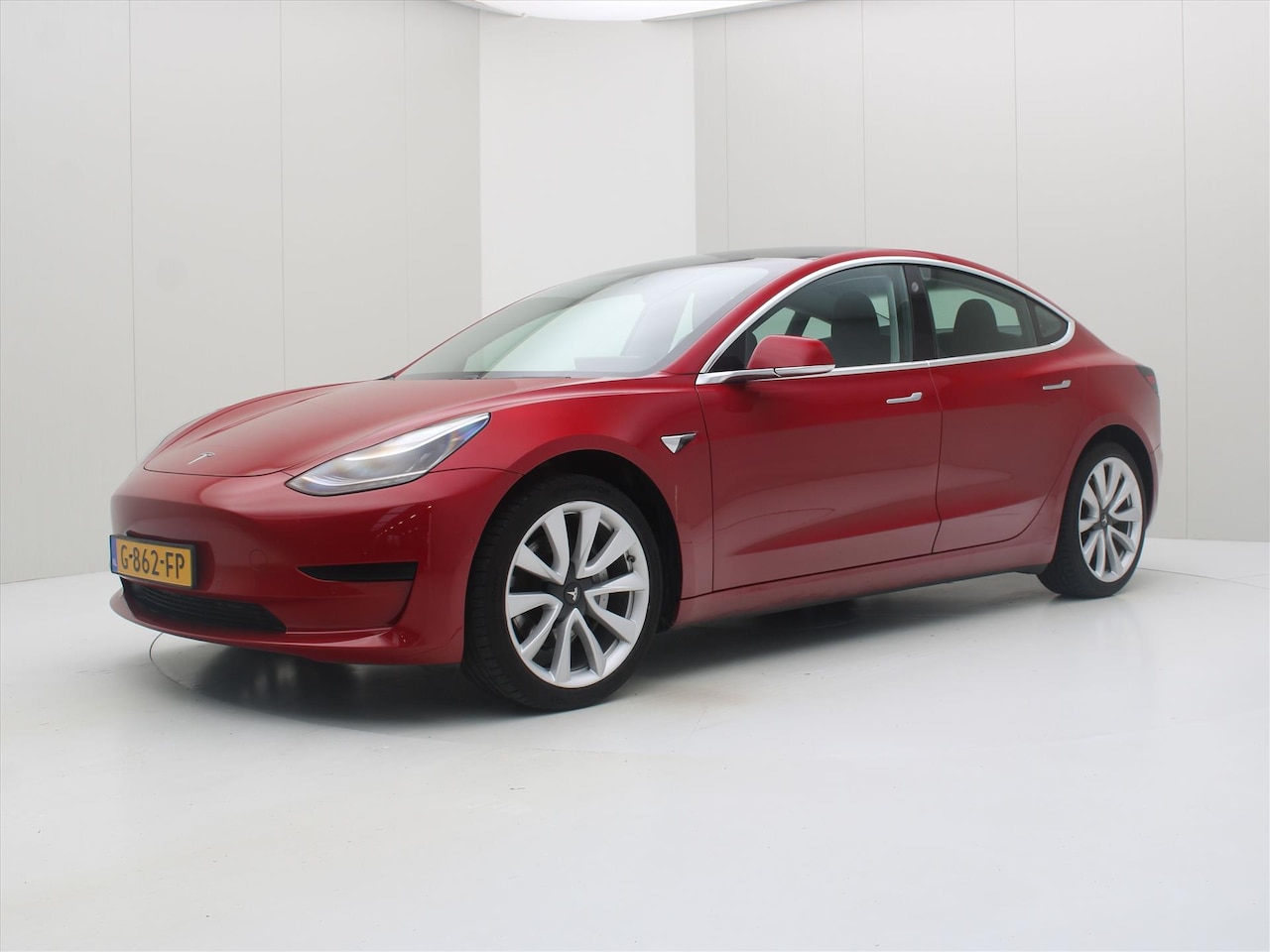 Tesla Model 3 - Standard RWD Plus [ AUTOPILOT+19+LEDER+CAMERA+PDC+LED ] - AutoWereld.nl