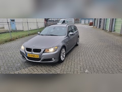 BMW 3-serie Touring - 320i High Executive