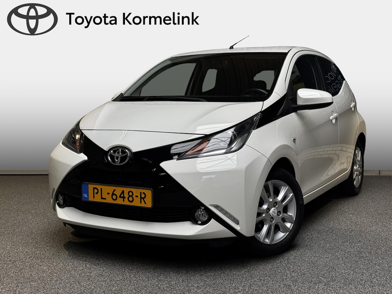 Toyota Aygo - 1.0 VVT-i x-joy automaat - AutoWereld.nl