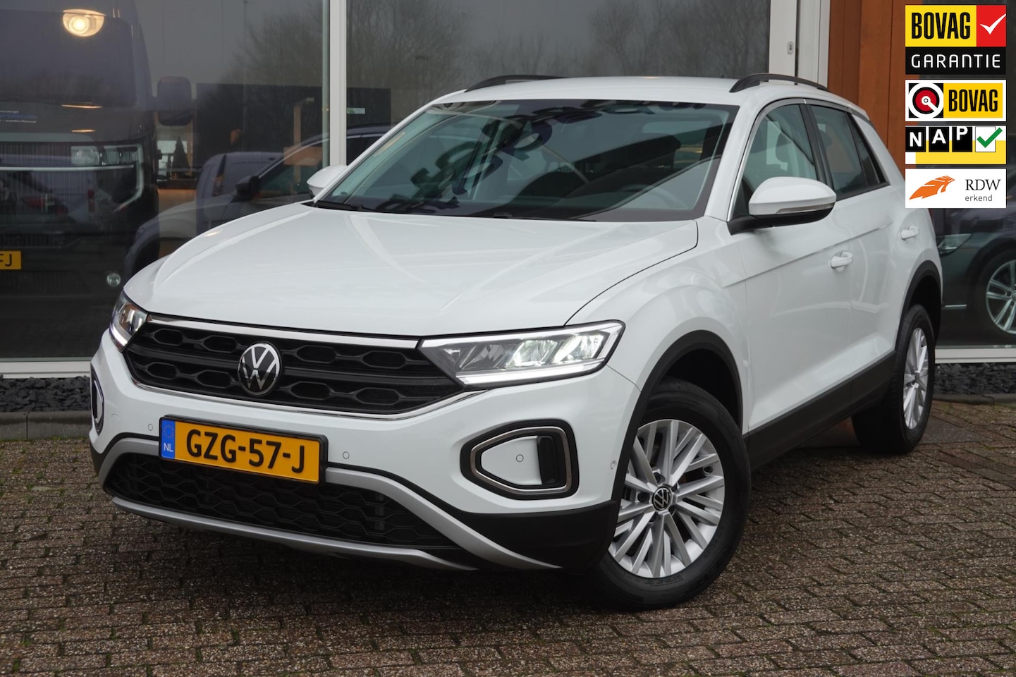 Volkswagen T-Roc - 1.0 TSI Life Business 1.0 TSI Life Business - AutoWereld.nl