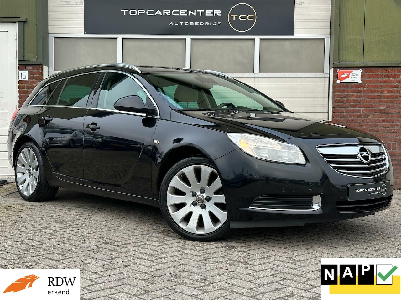 Opel Insignia Sports Tourer - 2.0 T Cosmo/NAVI/STOELV/APK/NAP - AutoWereld.nl