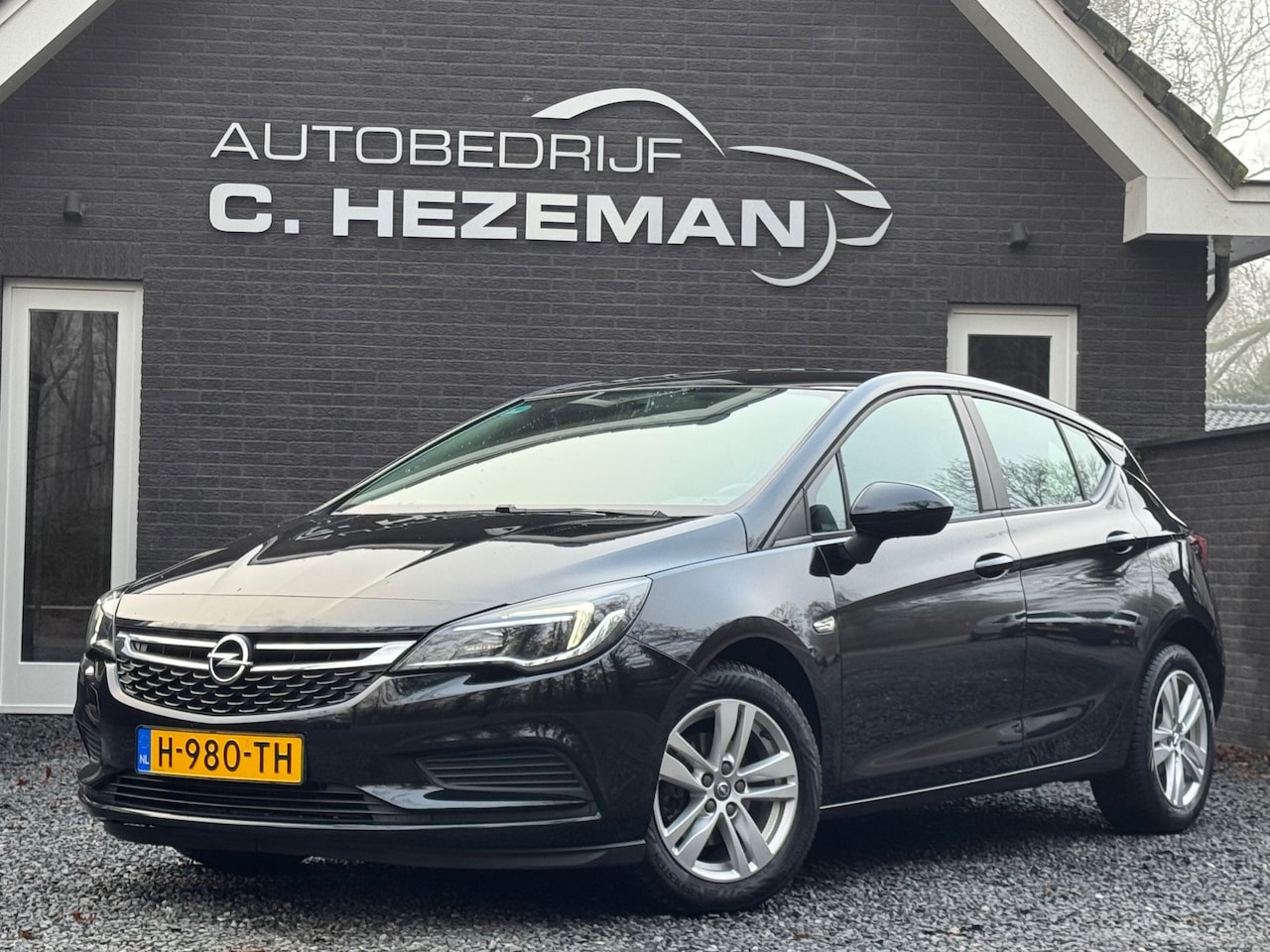 Opel Astra - 1.0 Business Executive Navigatie Cruise Control Climate Control MF Stuurwiel - AutoWereld.nl