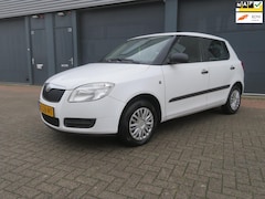 Skoda Fabia - 1.2 Drive kleine 5 deurs nieuwe apk