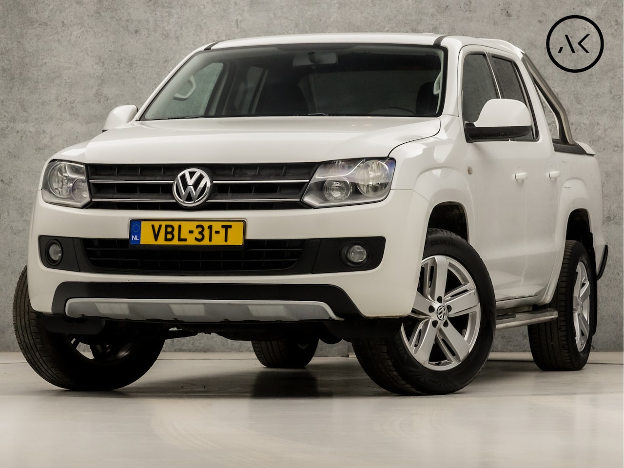 Volkswagen Amarok - 2.0 TDI 4Motion (NAVIGATIE, BLUETOOTH, CAMERA, CRUISE, GETINT GLAS, ARMSTEUN, SPORTSTOELEN - AutoWereld.nl