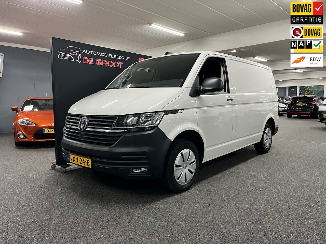 Volkswagen Transporter - 2.0 TDI L1H1 30 Highline / Euro 6 - AutoWereld.nl