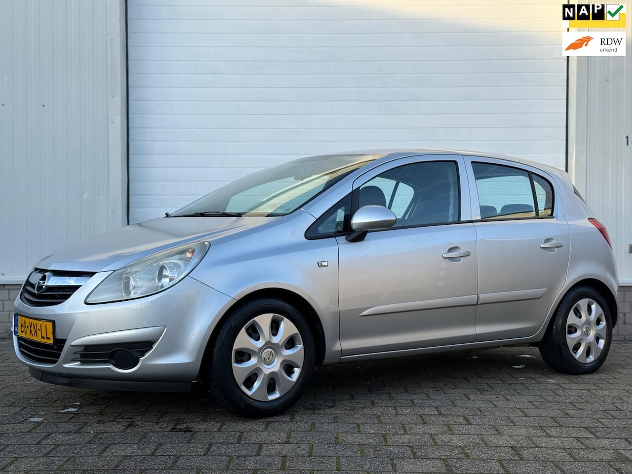 Opel Corsa - 1.4-16V APK 12-2025 / Airco Cruise Control NAP - AutoWereld.nl