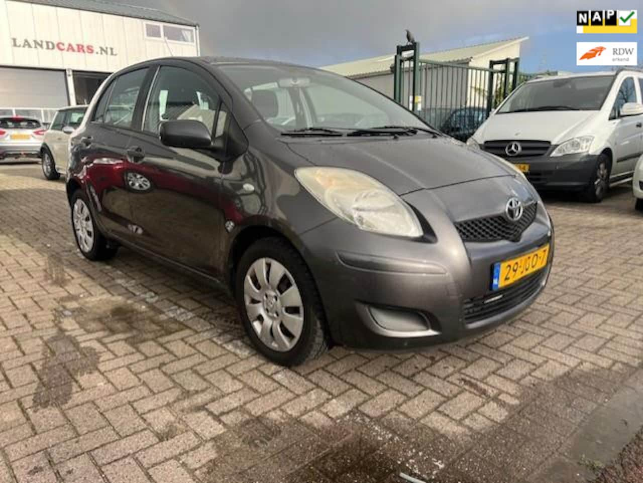 Toyota Yaris - 1.3 VVT-i Comfort 1.3 VVTi Comfort - AutoWereld.nl