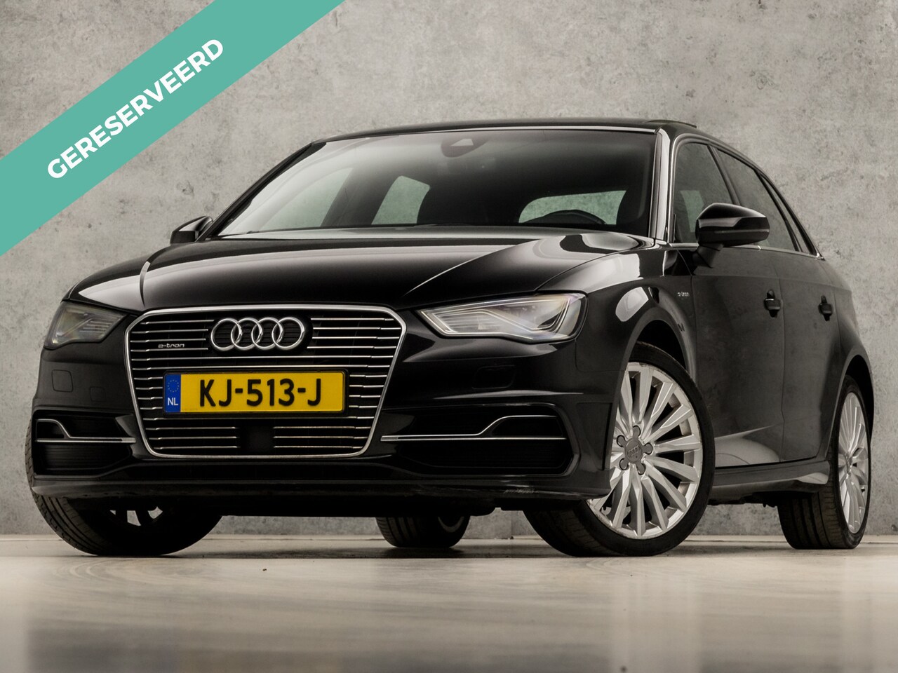 Audi A3 Sportback - 1.4 e-tron 2X S-Line Sport 204Pk Automaat (SCHUIFDAK, GROOT NAVI, PLAT S-LINE SPORTSTUUR, - AutoWereld.nl