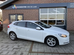 Volvo V40 - 2.0 D4 Base Business 190pk, (Adaptive cruise control, PDC voor en achter, Blind spot) RIJK