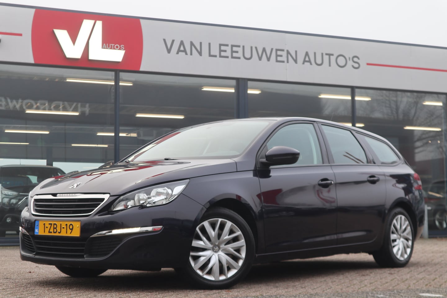 Peugeot 308 SW - 1.2 e-THP Active | Lees Tekst | Read Text | Zo Mee - AutoWereld.nl