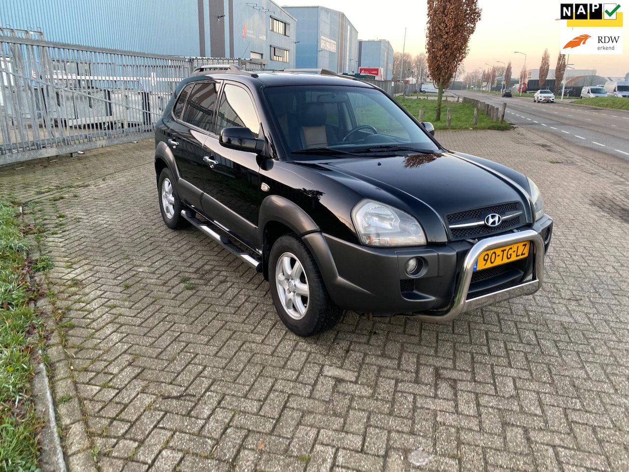 Hyundai Tucson - 2.0i Style Premium 2.0i Style Premium - AutoWereld.nl