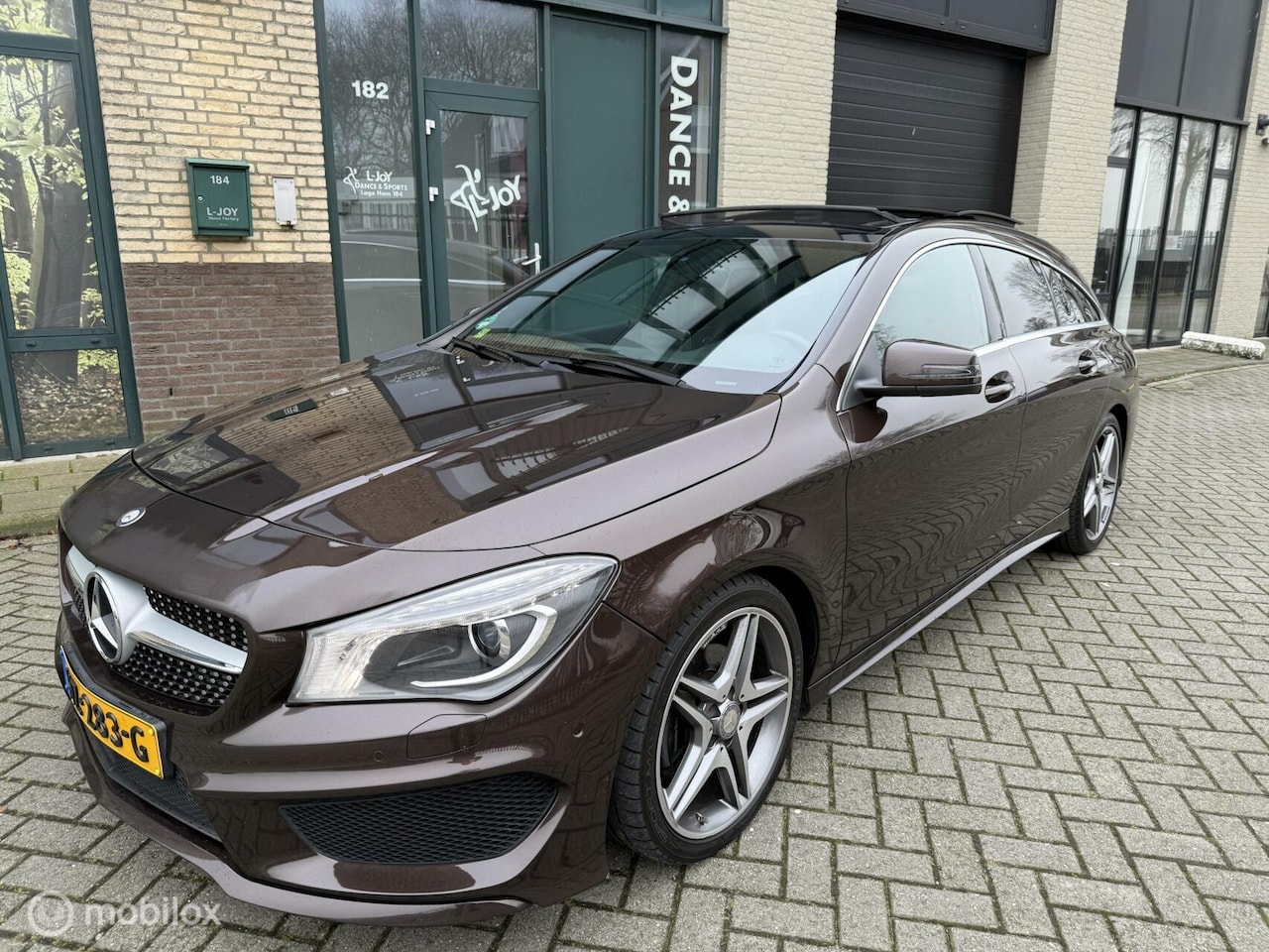 Mercedes-Benz CLA-klasse Shooting Brake - 180 AMG|PANO|NAP|XENON| - AutoWereld.nl