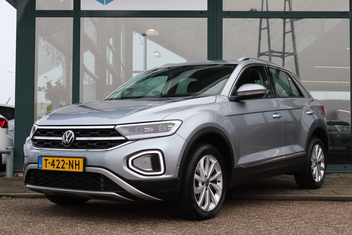 Volkswagen T-Roc - 1.5 TSI Style | Cruise Control | Parkeersensoren | Trekhaak | - AutoWereld.nl