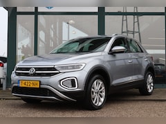 Volkswagen T-Roc - 1.5 TSI Style | Cruise Control | Parkeersensoren | Trekhaak |