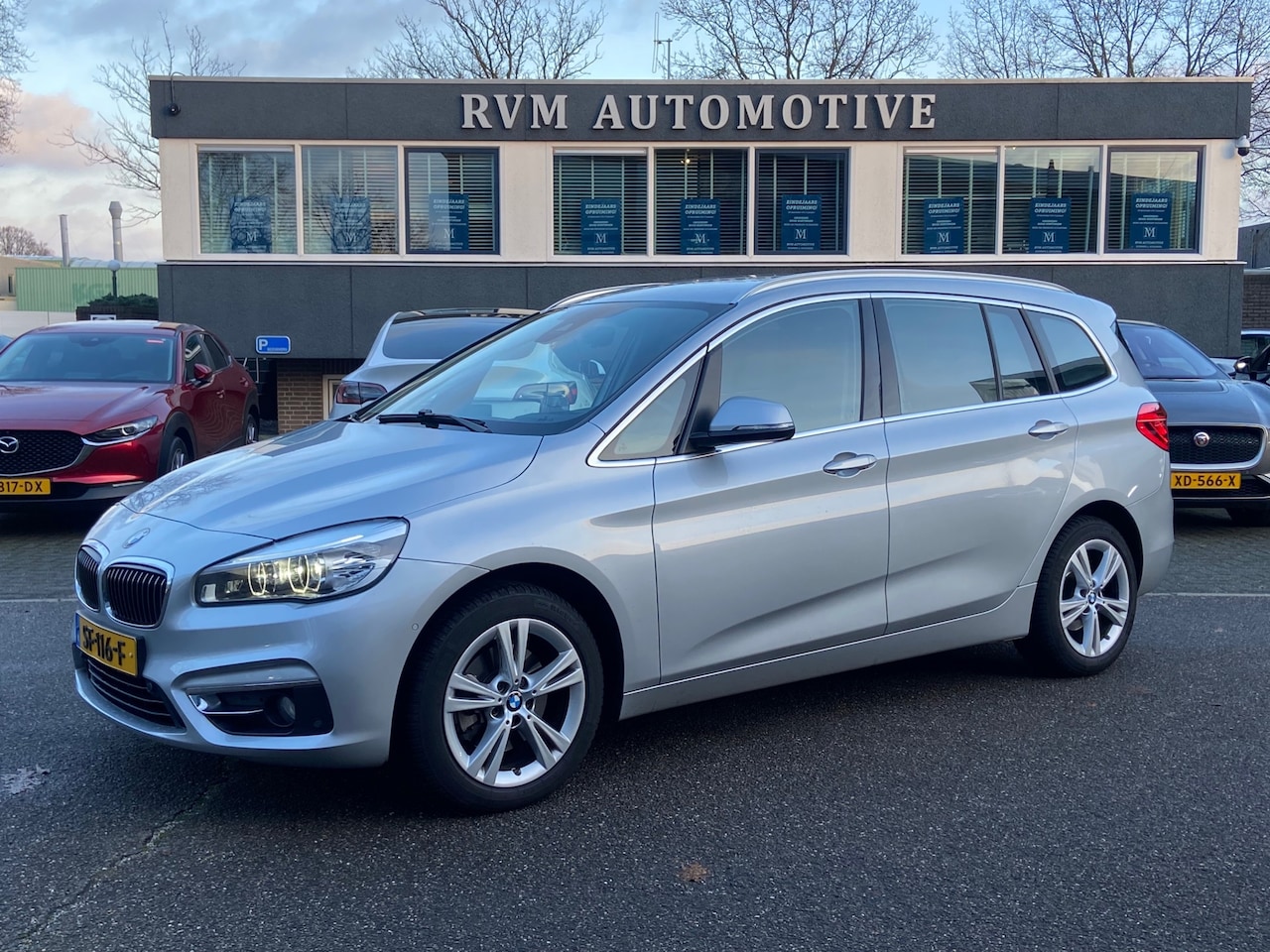 BMW 2-serie Gran Tourer - 218i 7p. High Executive VAN 22.900 VOOR 19.877 EINDEJAARSVOORDEEL 3.023,- | 7 PERSOONS | L - AutoWereld.nl