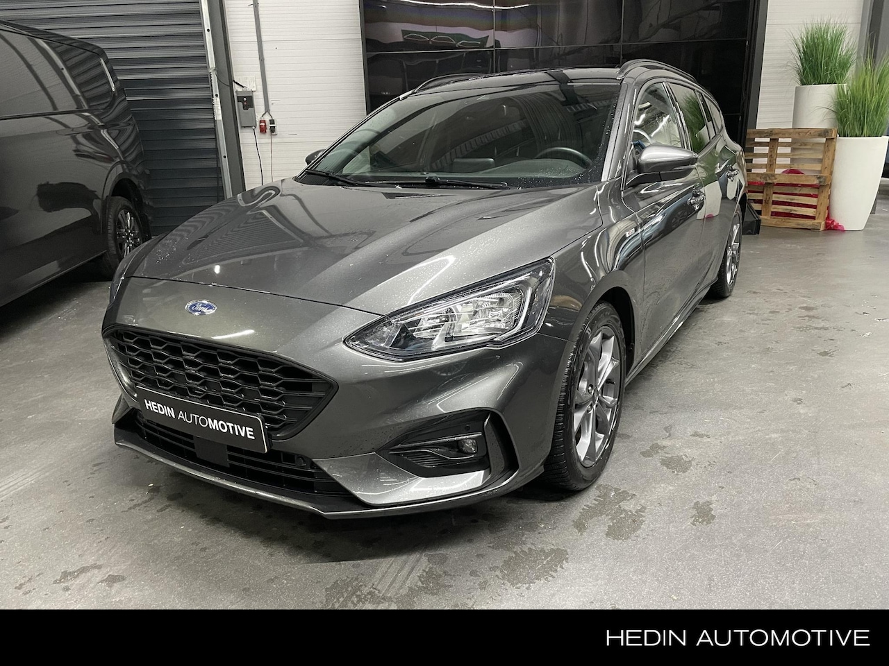 Ford Focus Wagon - 1.0 EcoBoost Hybrid ST Line Business | Pano | Trekhaak | - AutoWereld.nl