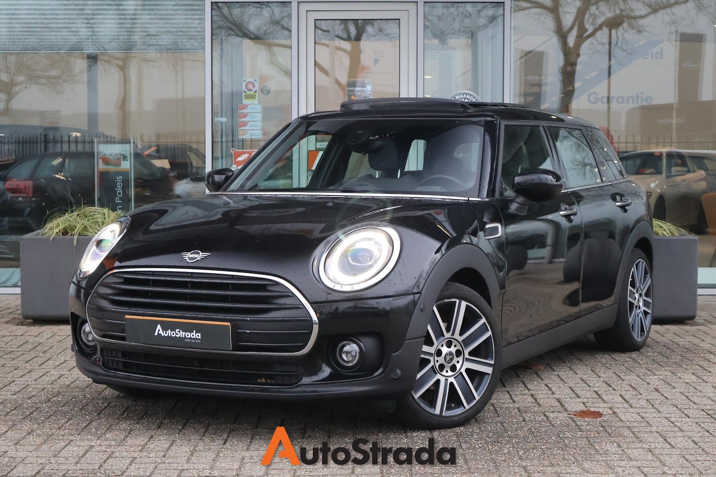 MINI Clubman - Mini (f54) 1.5 Richmond Park 136pk Aut | Carplay | Harman\Kardon | Keyless | Pano | Navi | - AutoWereld.nl