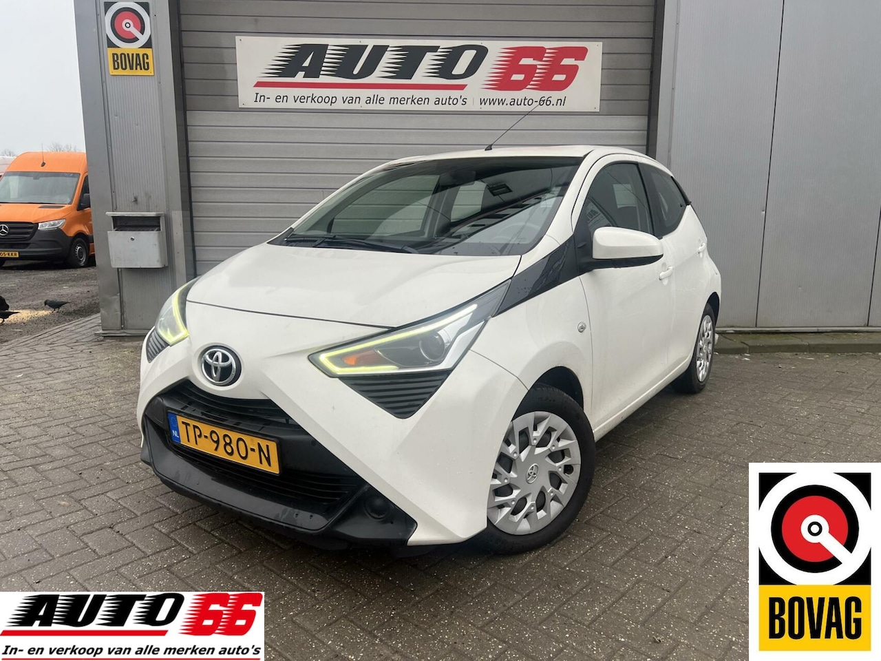 Toyota Aygo - 1.0 VVT-i x-first 1.0 VVT-i x-first - AutoWereld.nl