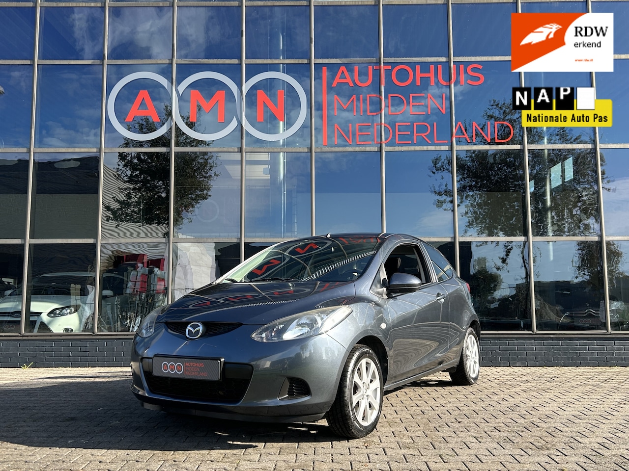 Mazda 2 - 1.3 S 1.3 S 75PK,ClimateCtr,LMV15',Multifunctioneel stuur - AutoWereld.nl