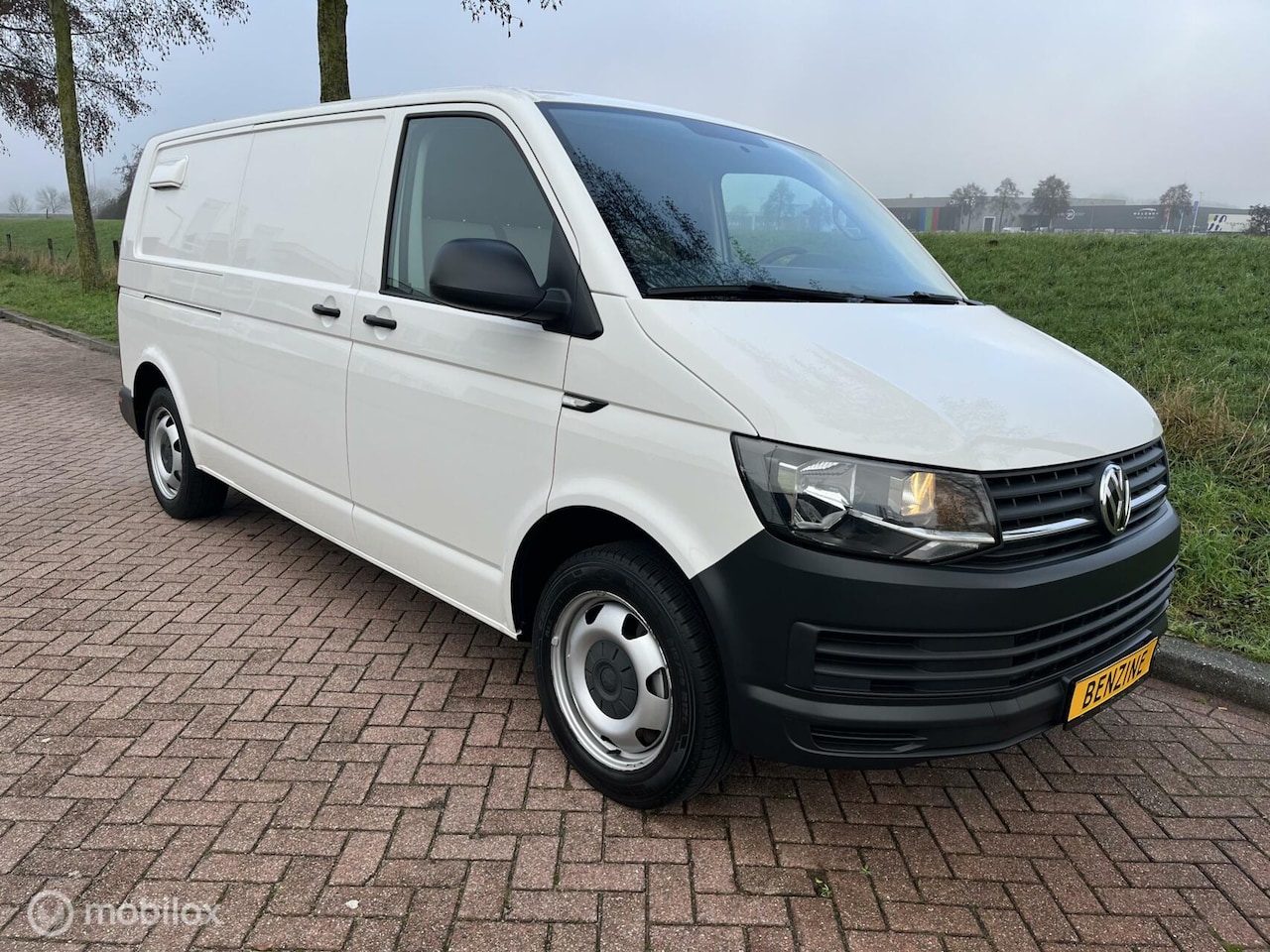 Volkswagen Transporter - 2.0 TSI L2 Benzine + AC | 3 zits - AutoWereld.nl