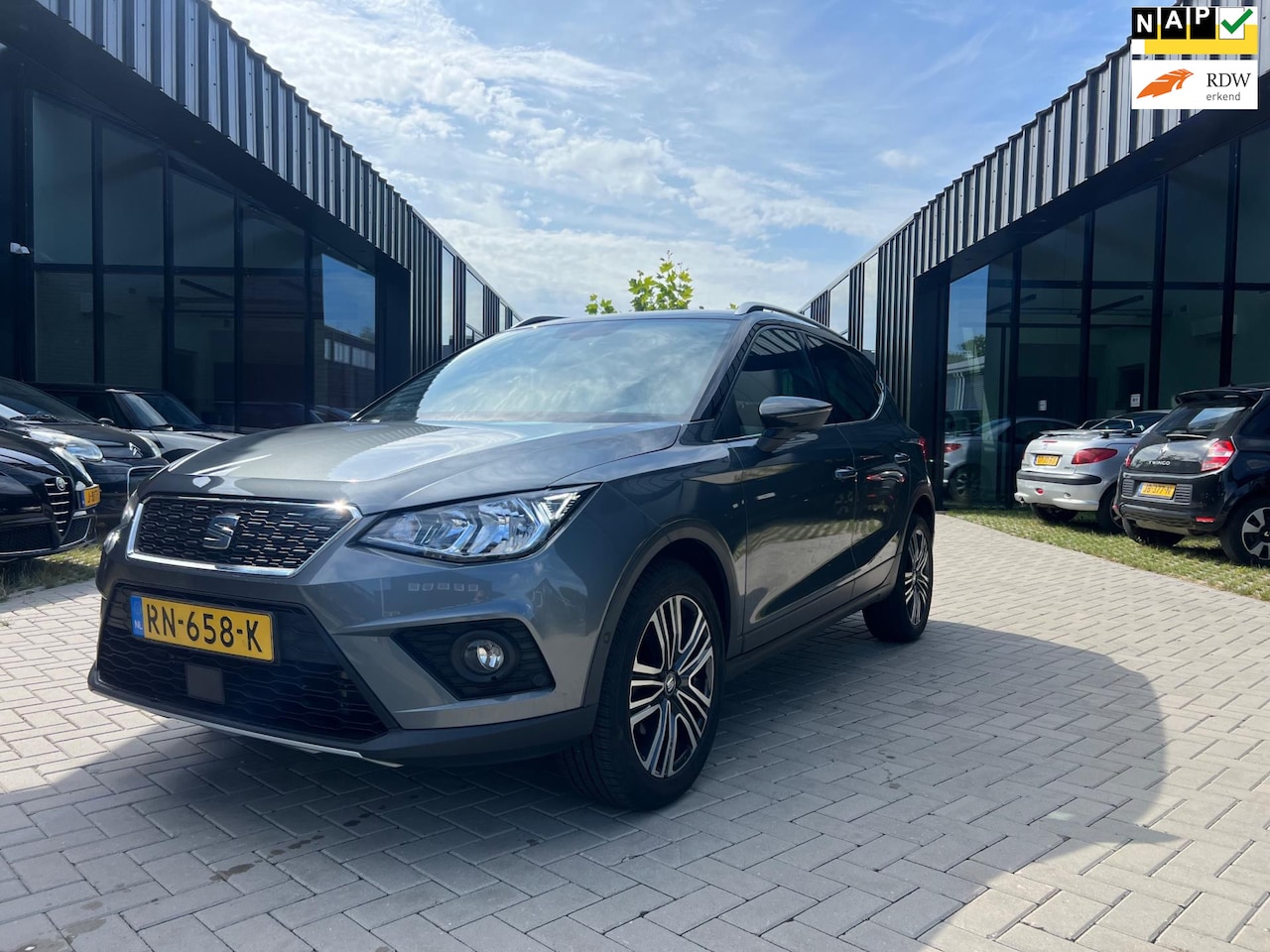 Seat Arona - 1.0 TSI Xcellence Clima DSG CarPlay PDC Trekhaak NL Auto NAP - AutoWereld.nl