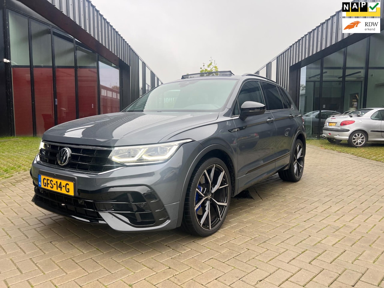 Volkswagen Tiguan - 2.0 TSI R 75 Edition 4Motion Pano HUD Akra 360 BOMVOL! - AutoWereld.nl