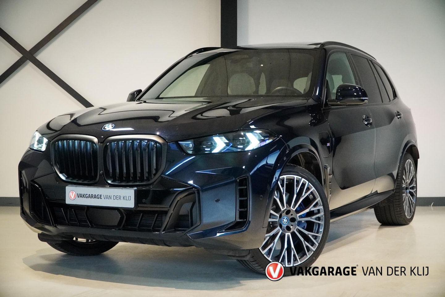 BMW X5 - XDrive50e M-Sport Pro | Panorama | NP130K! | Massage | Leder Dash. | Driving Ass. Prof. | - AutoWereld.nl