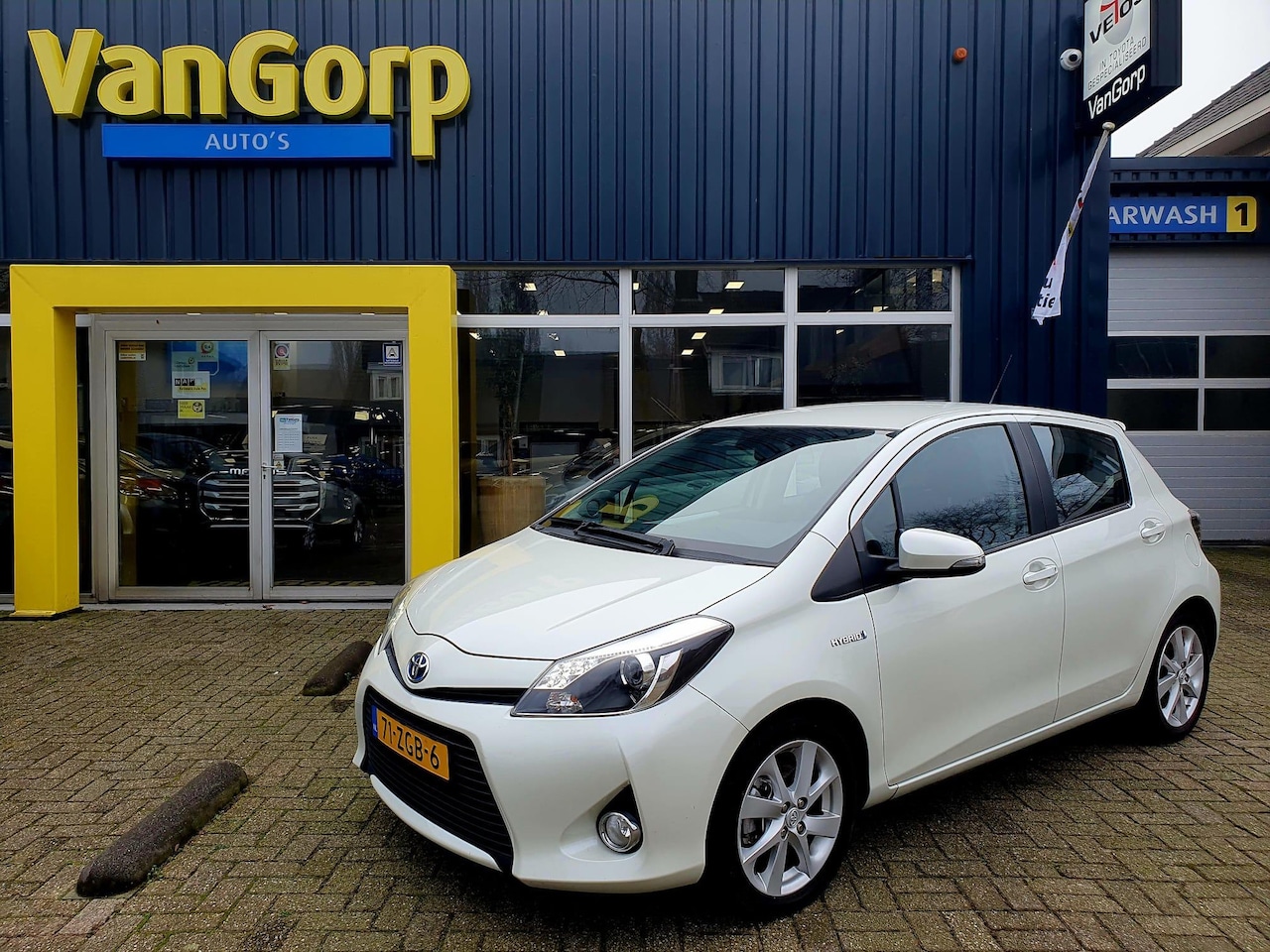 Toyota Yaris - 1.5 Full Hybrid Dynamic All-in prijss! - AutoWereld.nl