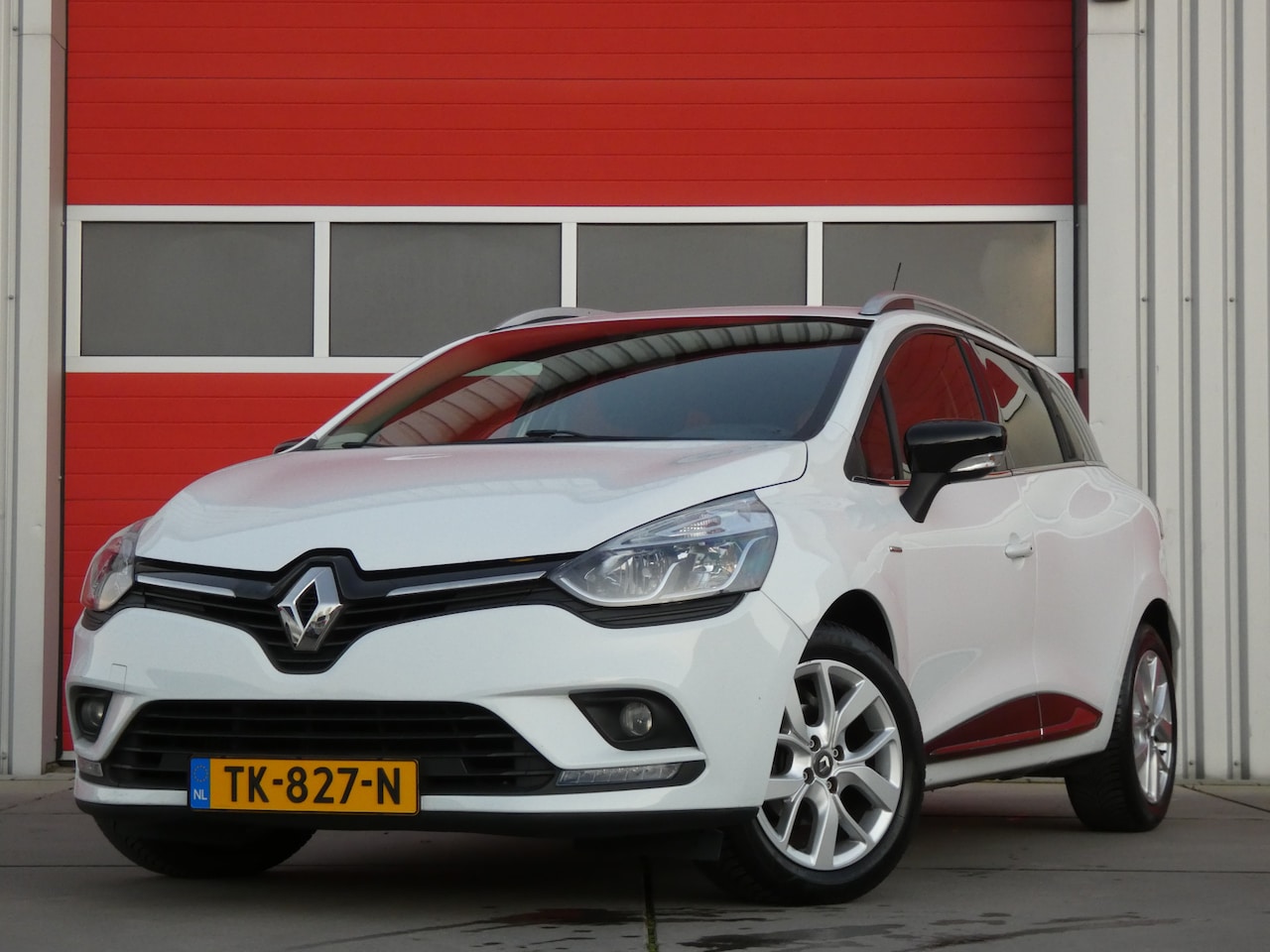 Renault Clio Estate - 0.9 TCe Limited/ nette auto! - AutoWereld.nl