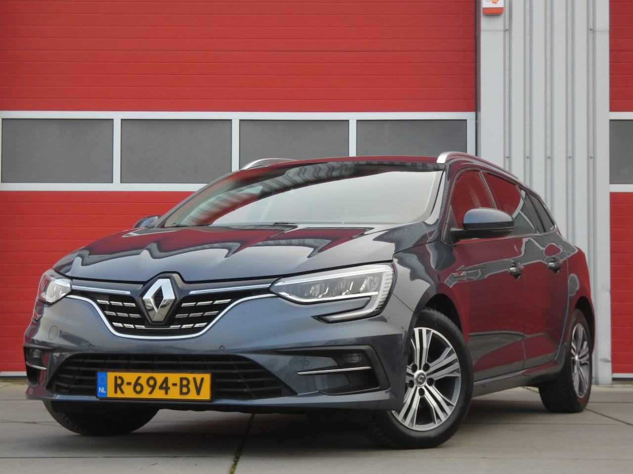 Renault Mégane Estate - 1.3 TCe Intens/ compleet/ zeer mooi! - AutoWereld.nl