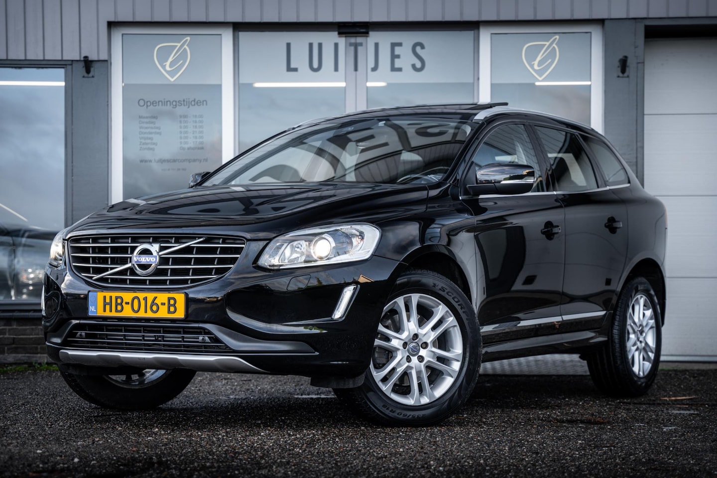 Volvo XC60 - 2.0 T5 FWD Ocean Race I Pano-dak I Leder I Stoelmemo I Camera I Volledig-gedocumenteerd I - AutoWereld.nl