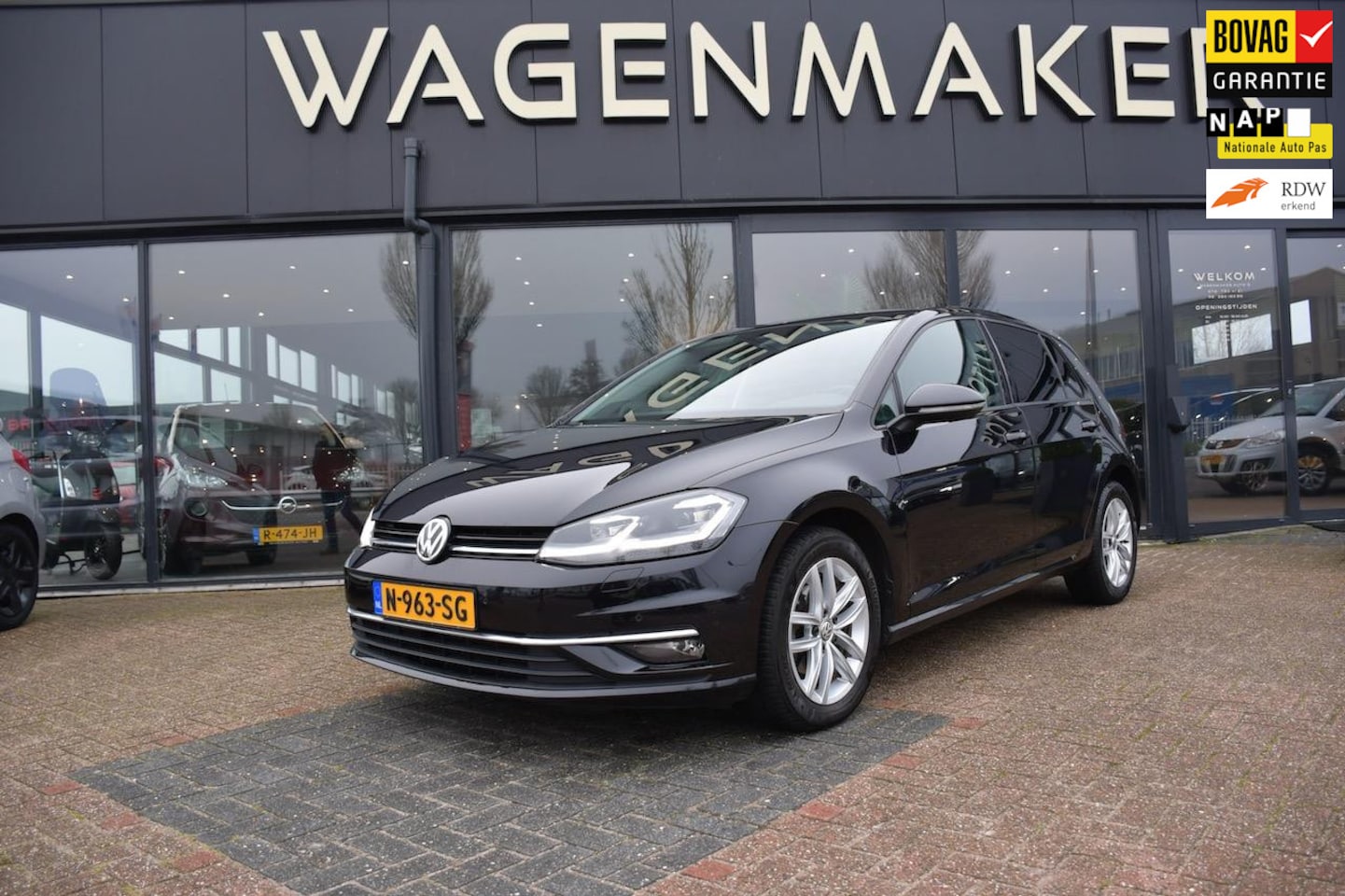 Volkswagen Golf - 1.0 TSI Highline R AUT|Adap cruise|Carplay - AutoWereld.nl