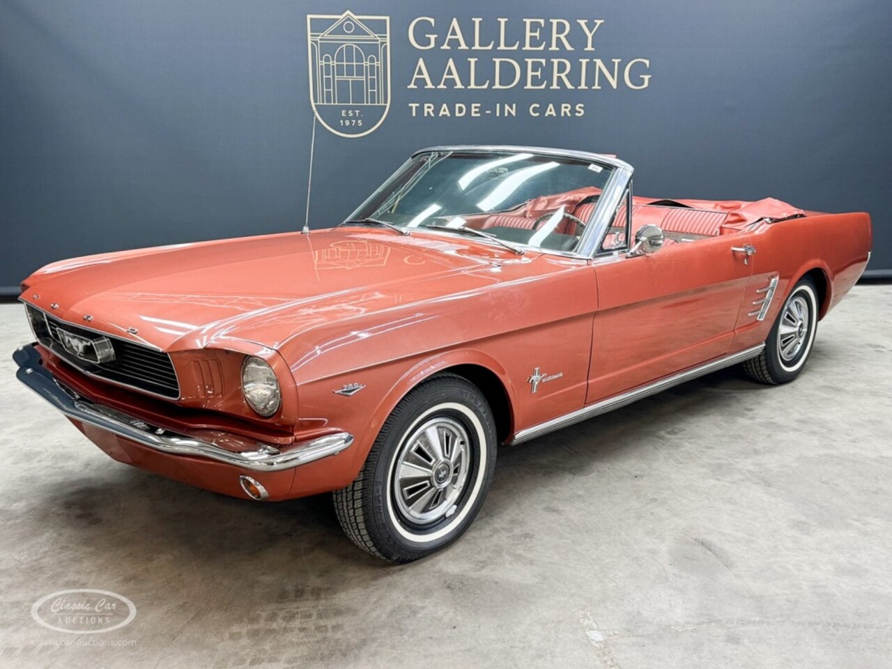 Ford Mustang Convertible - Convertible - Handgeschakelde versnellingsbak -  - ONLINE AUCTIO - AutoWereld.nl