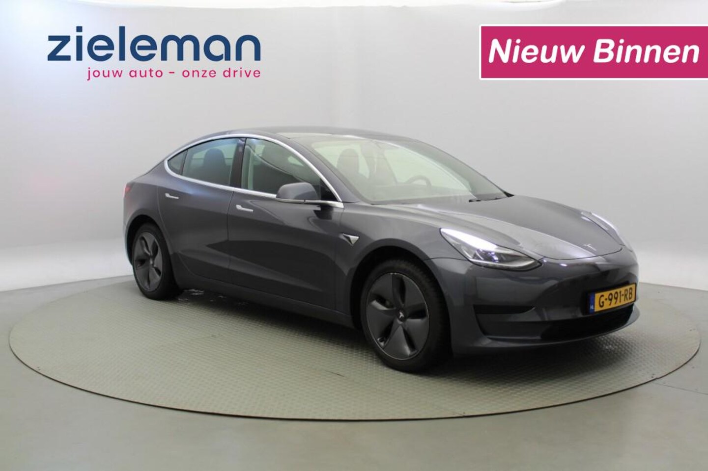 Tesla Model 3 - Standard RWD Plus 60 kWh - Panorama, Leer, Camera - AutoWereld.nl