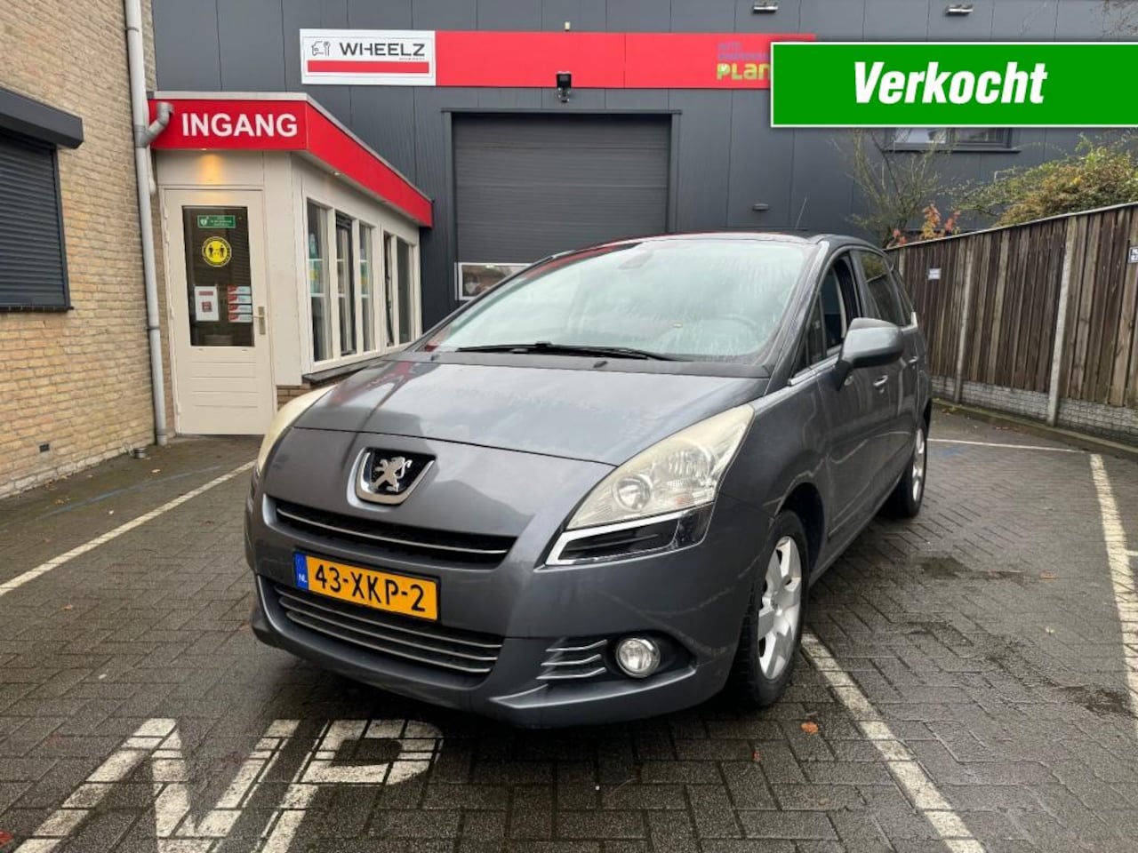 Peugeot 5008 - 1.6 - 7 persoons -  panorama dak -exportprijs! - AutoWereld.nl