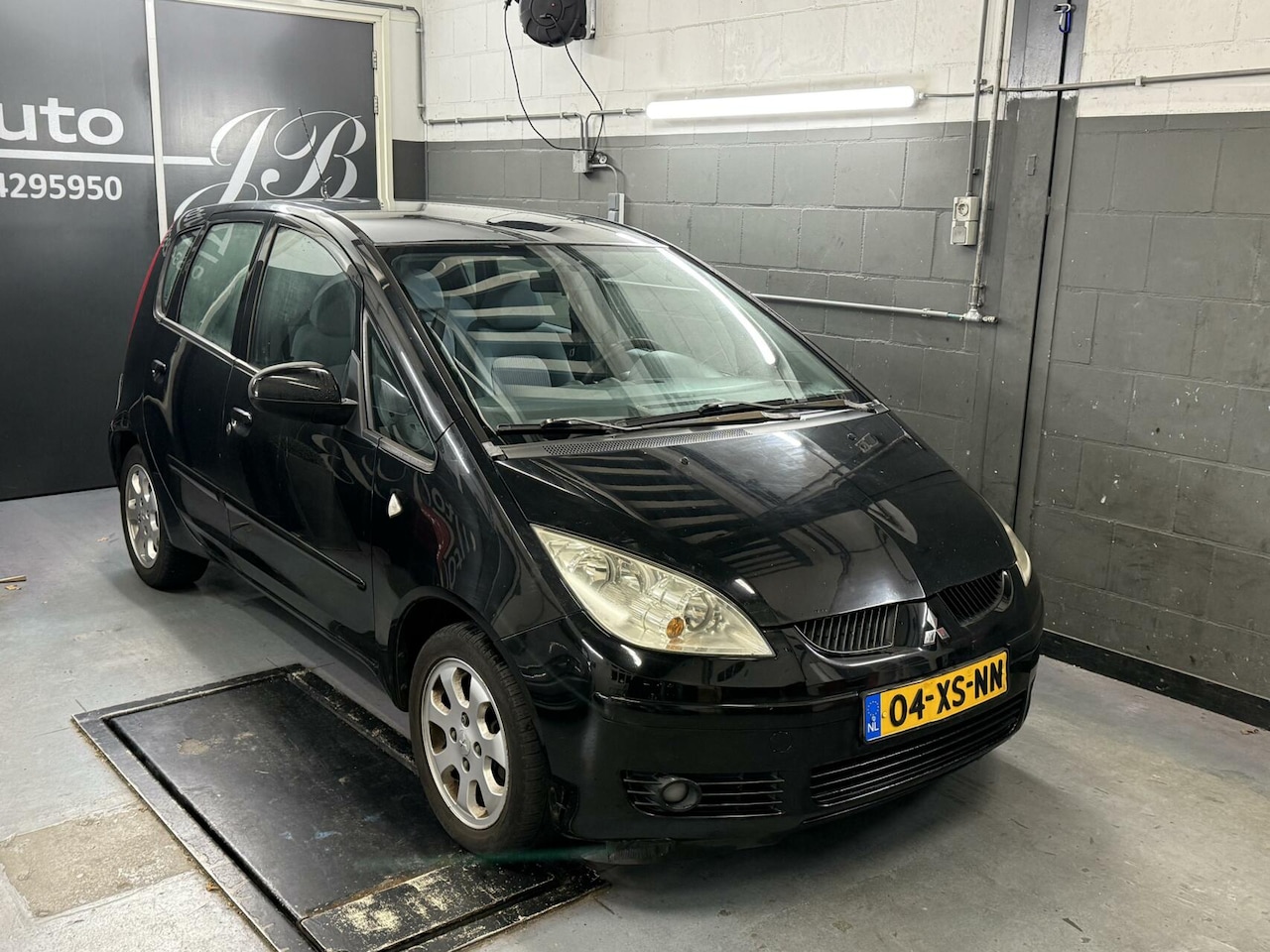 Mitsubishi Colt - 1.3 INVITE | 5-DR | ALL-SEASON | APK 10-25! - AutoWereld.nl