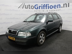 Skoda Octavia Combi - 1.6 Démarrage fijne stationcar met 100PK