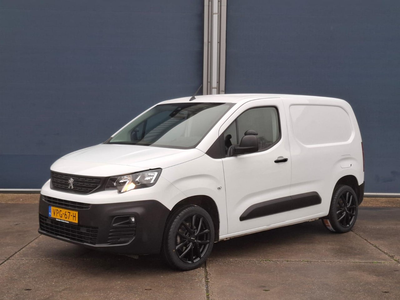 Peugeot Partner - 1.5 BlueHDI Premium AIRCO / CRUISE CONTROLE / NAVI / 105 PK / EURO 6 - AutoWereld.nl