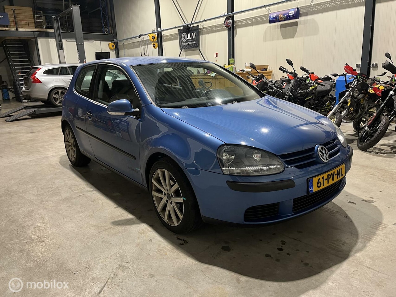 Volkswagen Golf - 5 1.6 FSI Sportline / Airco / 6 Bak! - AutoWereld.nl