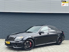 Mercedes-Benz C-klasse - AMG 63 Performance