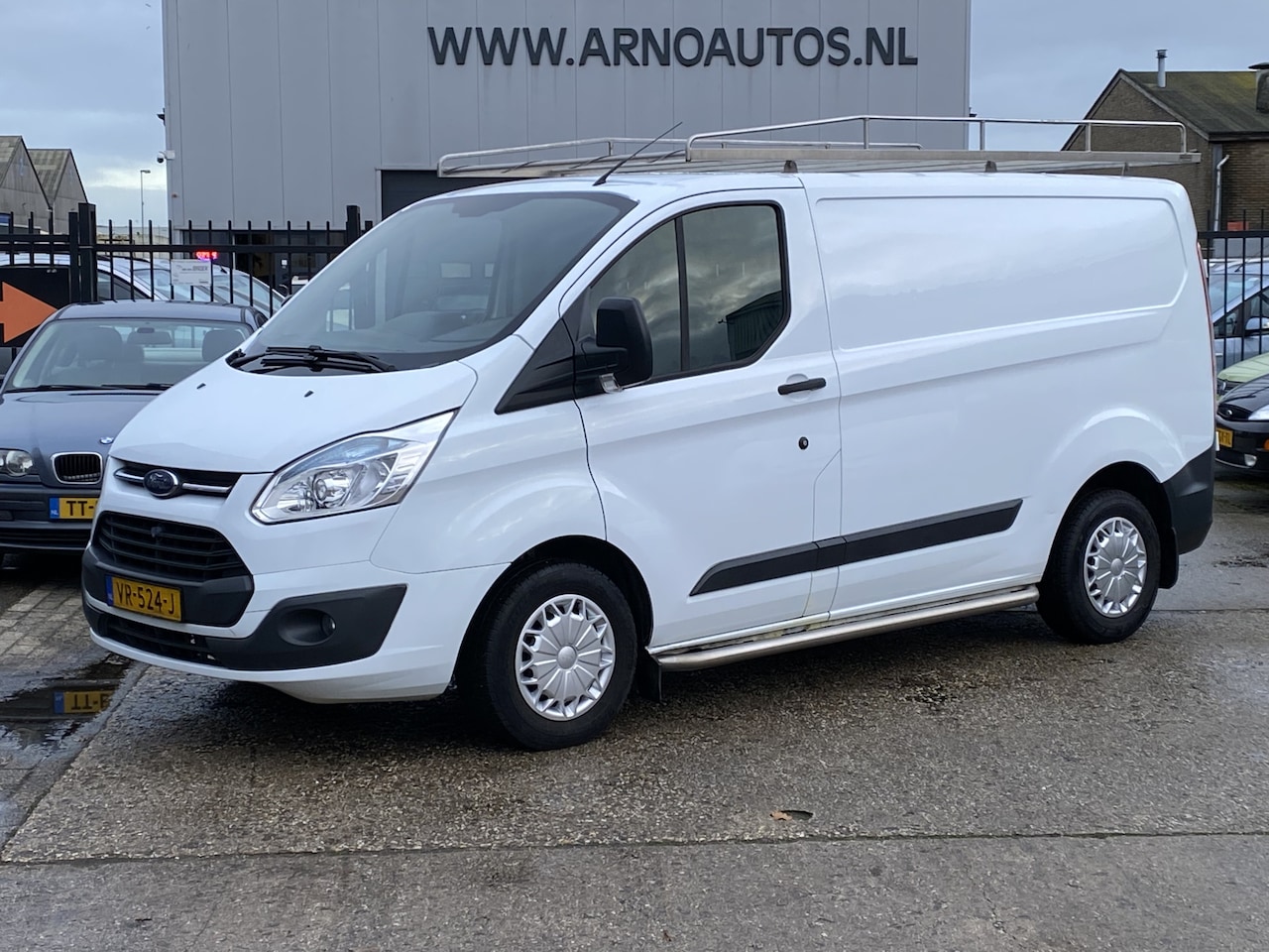 Ford Transit Custom - 270 2.2 TDCI L1H1 Trend 270 2.2 TDCI L1H1 Trend, 6-BAK, 3-PERSOONS, EURO 5, AIRCO, CRUISE CONTROL, NAVIGATIE, SCHU - AutoWereld.nl