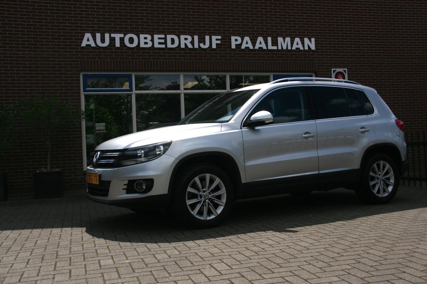 Volkswagen Tiguan - 1.4 TSI Sport&Style | trekhaak | goed verzorgd - AutoWereld.nl