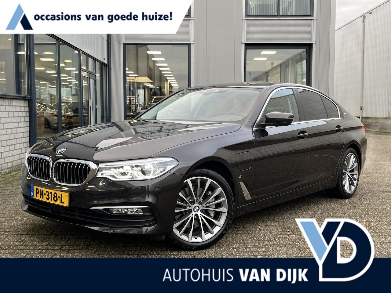 BMW 5-serie - 530e iPerformance High Executive | NL Auto/Voll.Historie/Navi/Leder/Adapt.Cruise/19"/Stoel - AutoWereld.nl