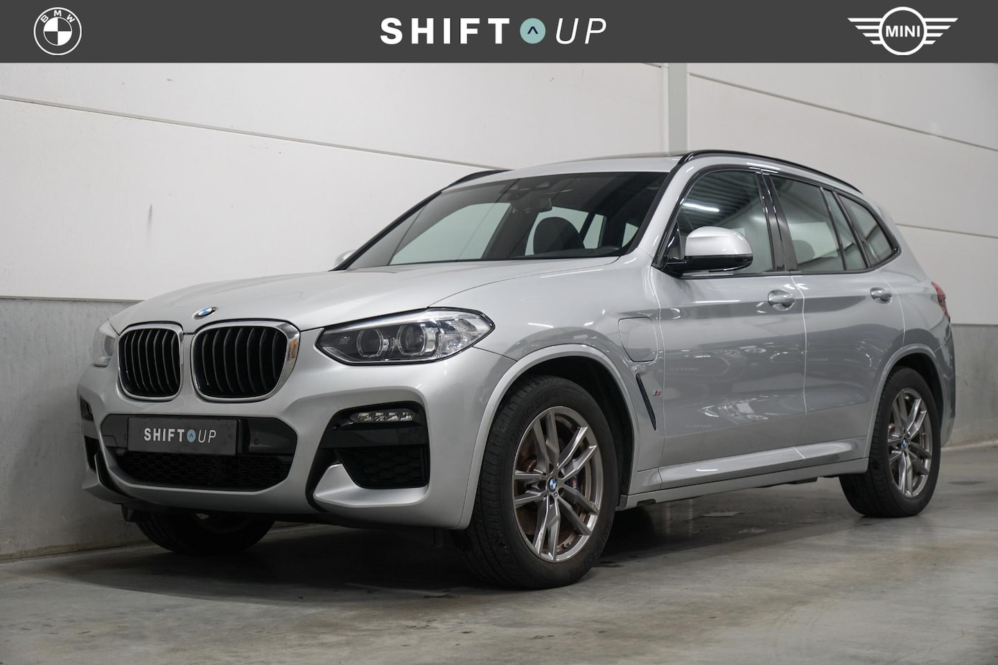 BMW X3 - xDrive30e M-Sport | Panoramadak | Elektr. Trekhaak | Stuurverwarming - AutoWereld.nl