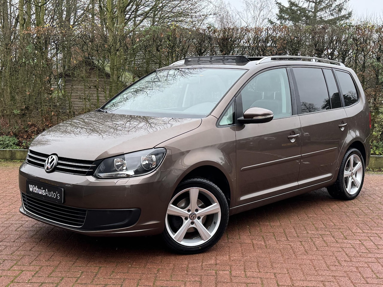 Volkswagen Touran - 1.2 TSI 105PK Comfortline Panoramadak DEALER ONDERHOUDEN - AutoWereld.nl