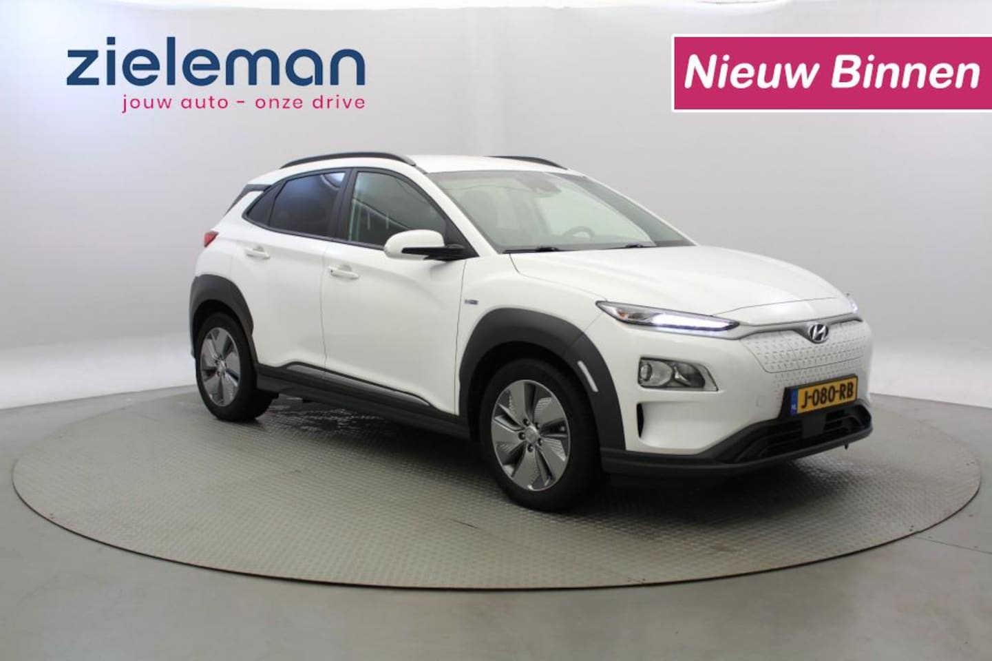 Hyundai Kona - EV Fashion 64 kWh - Carplay, Camera - AutoWereld.nl